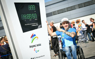 Z izvrstno japonsko popotnico vsak dan bližje Pekingu